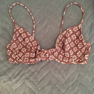 Manhattan top in daisy block BNWOT
